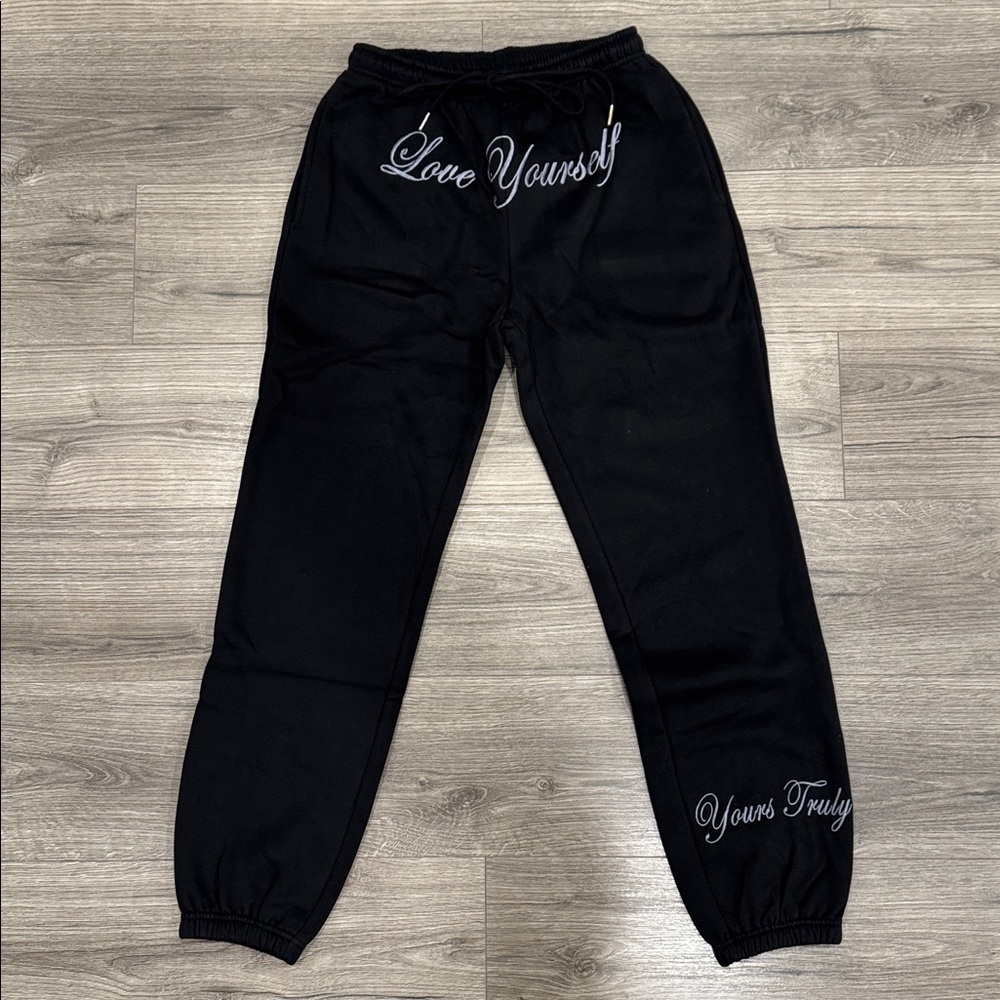 Yours Truly Black Cuffed Sweats Joggers Embroidered Love Yourself Mens Sz Small
